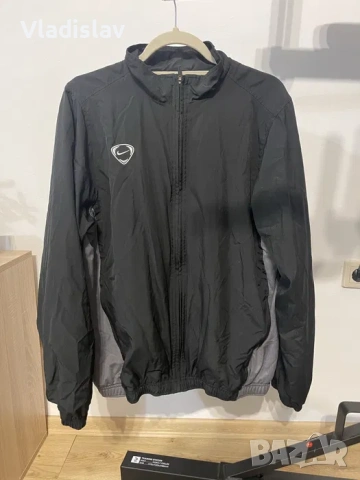 Яке Nike - размер L, снимка 3 - Якета - 53909638