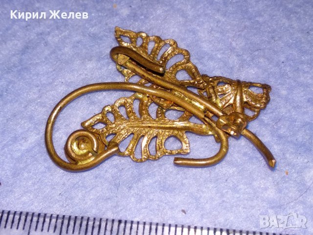 СТАРИННА ФЛОРАЛНА СКЪПОЦЕННА БРОНЗОВА АЖУРНА БРОШКА с ФАСЕТИРАН ГРАНАТ 14202, снимка 3 - Антикварни и старинни предмети - 39944630