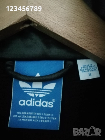 Adidas Chile 62 оригинално мъжко черно-лилаво горнище размер S Vintage Trefoil ретро блестящо , снимка 5 - Спортни дрехи, екипи - 52185125
