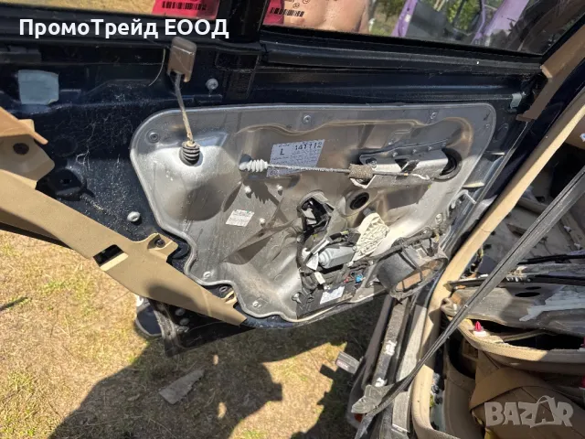 Задна лява синя врата Мерцедес Mercedes S class W221, снимка 4 - Части - 49967625