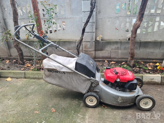 Бензинова самоходна косачка HONDA HR2150, снимка 2 - Градинска техника - 52680744