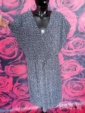 Нова Черно-бяла рокля Солей плисе под коляното 2ХЛ Намалена от 60 лв , снимка 6 - Рокли - 37747801