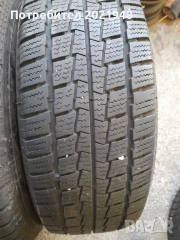 Продава две гуми 215-60-16С, 8 плата, снимка 3 - Гуми и джанти - 48363058