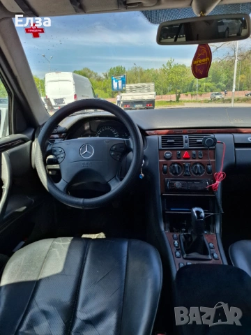 Mercedes-Benz E 220 cdi, снимка 11 - Автомобили и джипове - 54333515