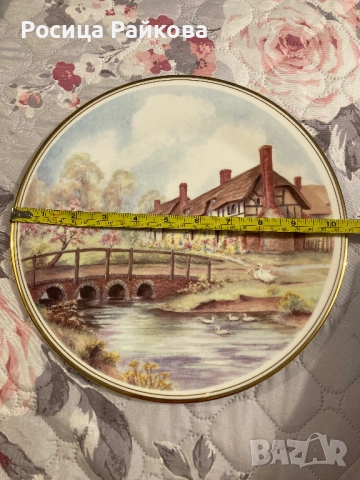 Голяма порцеланова чиния, снимка 2 - Антикварни и старинни предмети - 52879518