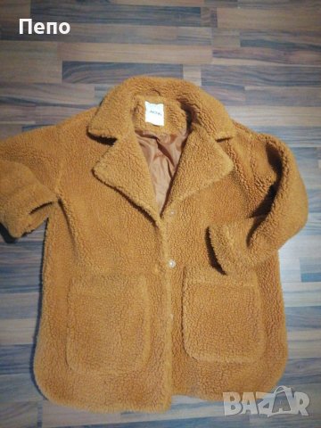 Топло палтенце, снимка 1 - Палта, манта - 39669823
