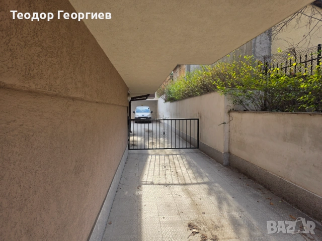 Паркомясто под наем Редута