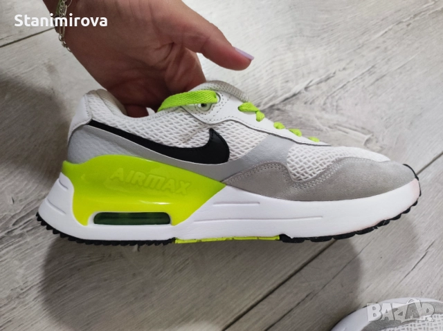 Маратонки Nike 40 номер, снимка 3 - Маратонки - 52108964