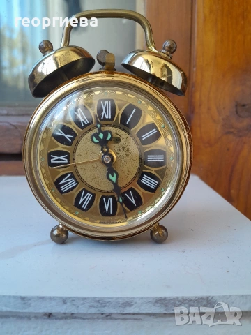 изящен механичен будилник Blessibg