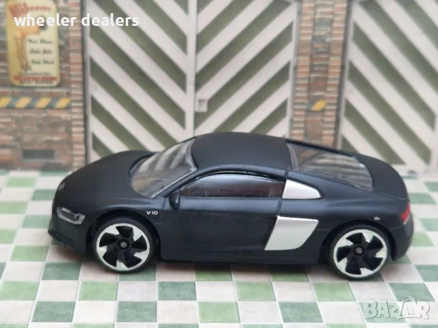 Метална количка Audi R8 Majorette, снимка 5 - Колекции - 50142403