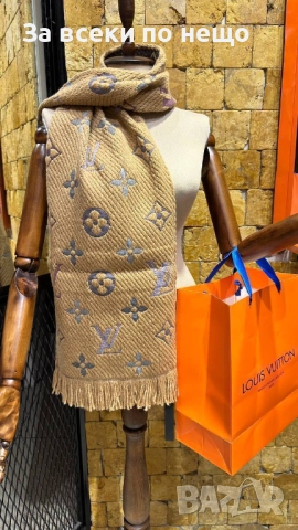 Louis Vuitton Шал - Налични Различни Цветове Код SK298, снимка 9 - Слънчеви и диоптрични очила - 52598487