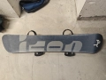 Сноуборд 150 / 28 с автомати Burton, снимка 6
