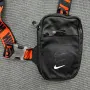 Оригинална Nike Малка Чантичка Черна През Рамо, снимка 1
