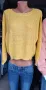 Пухкав и мекичък пуловер в жълт цвят, снимка 6