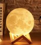 Нощна лампа луна Лед LED топъл цвят многоцветна