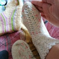 Ръчно плетени чорапи , снимка 10 - Други - 38096511