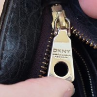 DKNY Donna Karan чанта с лого, снимка 11 - Чанти - 35290122
