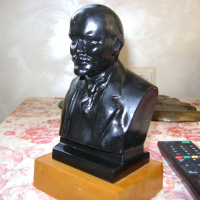 Стар бюст Ленин , снимка 2 - Антикварни и старинни предмети - 44816547