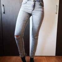 Сиви дънки H&M с накъсани крачоли, снимка 4 - Детски панталони и дънки - 35531598