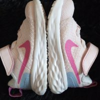 Детски маратонки Nike, номер 19,5 - 10 cm стелка, снимка 4 - Детски маратонки - 44238021
