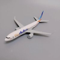 Бойнг 737 самолет Fly Dubai модел макет метален лайнер полет пътници багаж, снимка 2 - Колекции - 42896235