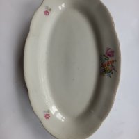Красива порцеланова елипсовидна чиния , снимка 2 - Чинии - 40629096