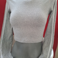 BIKBOK Блузка, снимка 1 - Блузи с дълъг ръкав и пуловери - 44560777