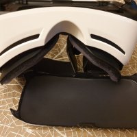 Очила за виртуална реалност Samsung Gear VR, снимка 4 - 3D VR очила за смартфон - 32183339
