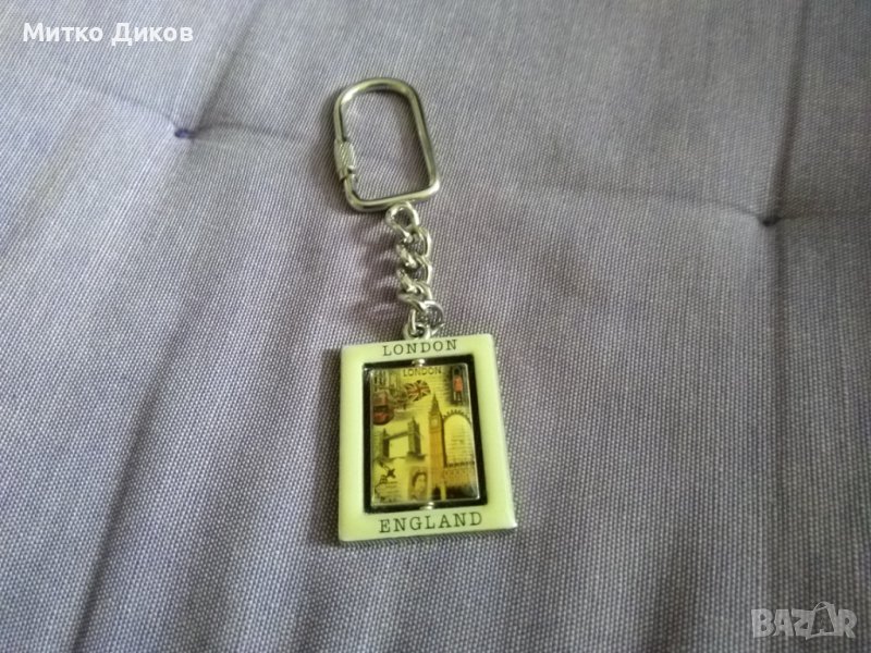 Ключодържател Лондон въртящ се и Дракула Румъния, снимка 1