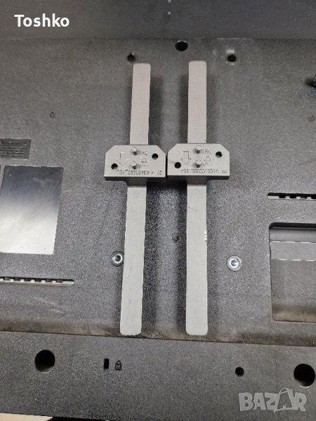 Стойка крачета за ТВ PHILIPS 43PUS7906/12, снимка 1