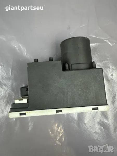 Вакуум Помпа Централно Заключване за АУДИ AUDI A3 A4 A6 8D0862257C, снимка 1