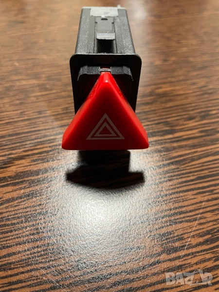 Авариен бутон Skoda Octavia 1u, снимка 1