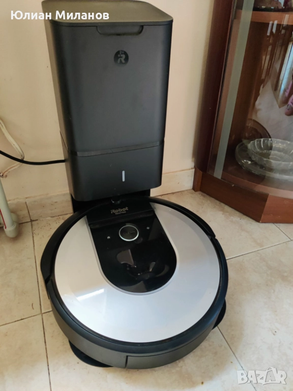 iRobot i7+ прахосмукачка робот, снимка 1
