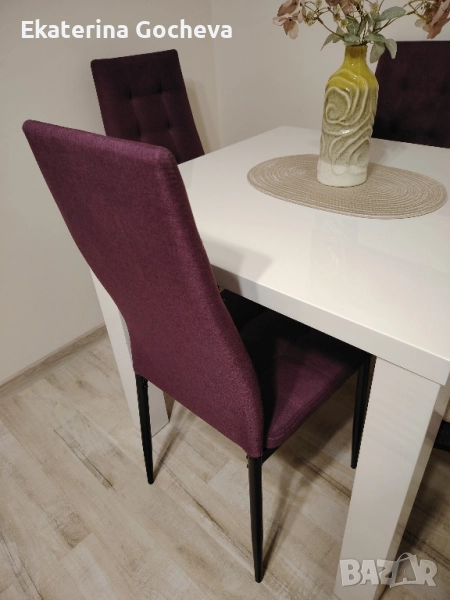 Продавам 4 броя трапезарни стола , снимка 1