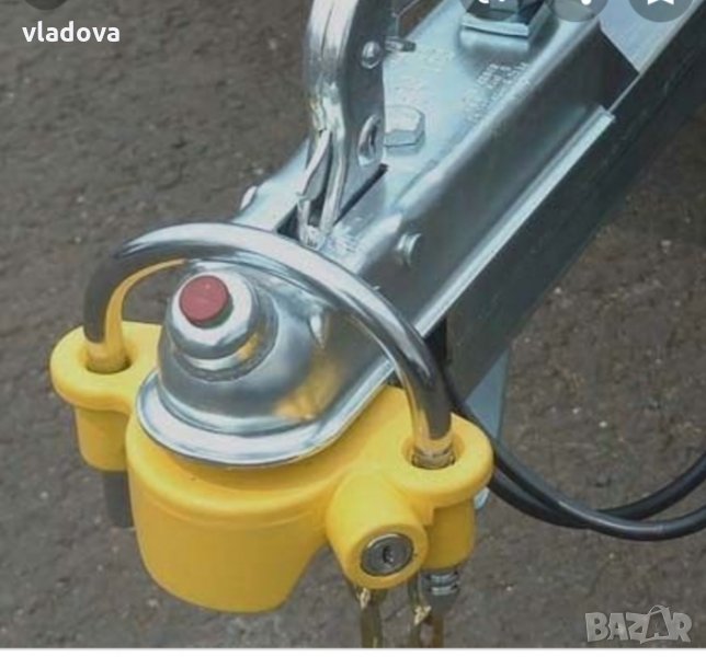 Заключващ механизъм за каравани и ремаркета с два стоманени ключа, снимка 1