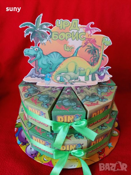Картонена торта с Динозаври, снимка 1