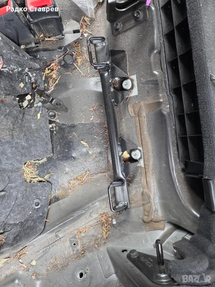   izofix 2 бр. с болтовете за Audi a6 c6 4f , снимка 1