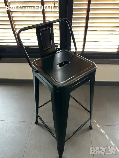 Метален Бар Стол с облегалка - черен , снимка 1
