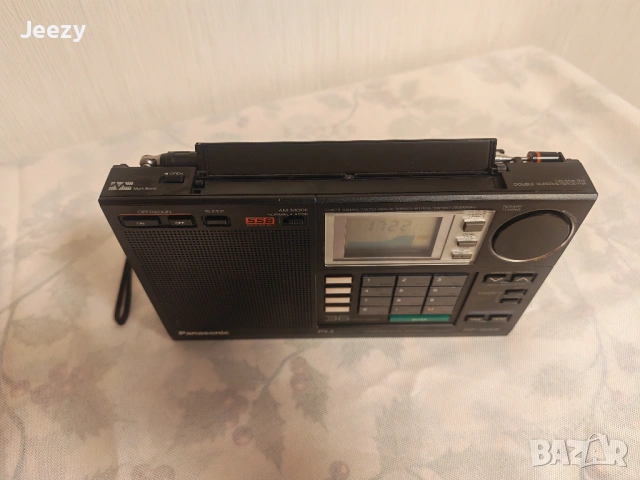 Продавам Panasonic RF-B65, снимка 4 - Радиокасетофони, транзистори - 53099314