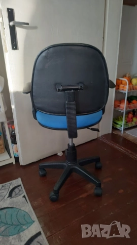 ПОДАРЯВА СЕ детски стол, снимка 2 - Столове - 52984799