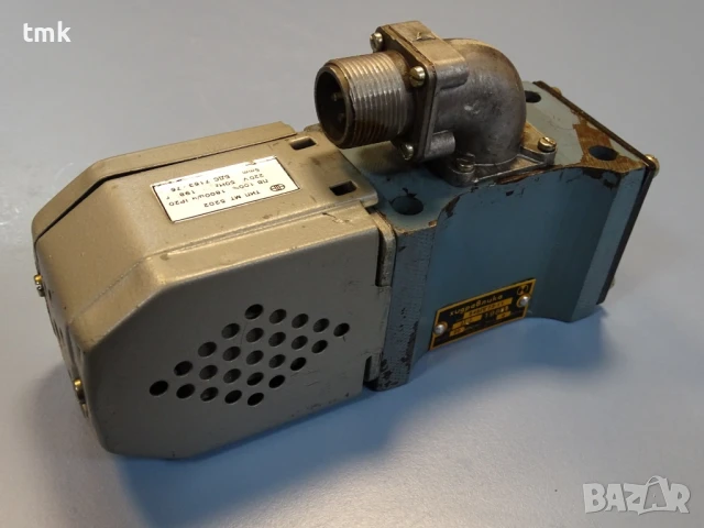 Хидравличен разпределител "Хидравлика" тип 54БПГ 73-11 Hydraulic solenoid valve 220V, снимка 9 - Резервни части за машини - 50550647