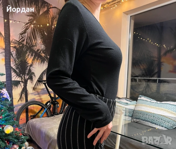 Дамска черна блуза, снимка 3 - Блузи с дълъг ръкав и пуловери - 53037530