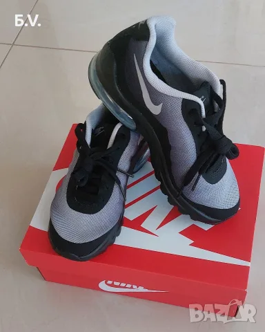Маратонки Nike 35.5