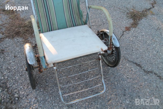 Детска количка от 1950-та година, снимка 2 - Антикварни и старинни предмети - 42782260