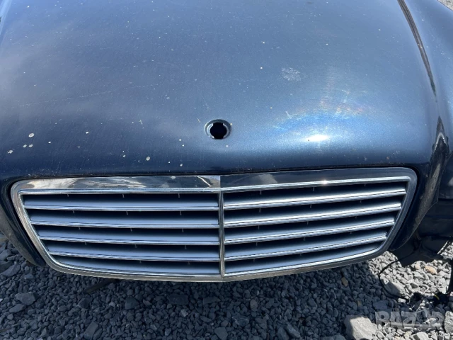 решетка преден капак мерцедес ц класа w203 c class facelift маска капак, снимка 5 - Части - 50574759