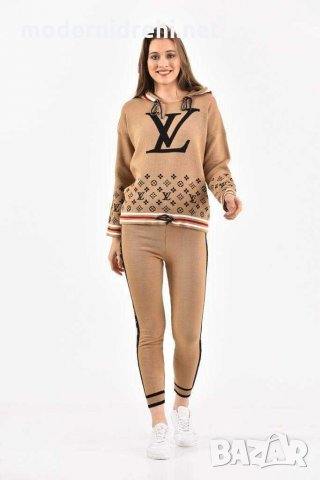 Louis Vuitton дамски екип, снимка 2 - Комплекти - 31272151