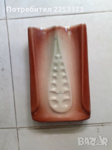 Порцеланова ваза за стена, снимка 1