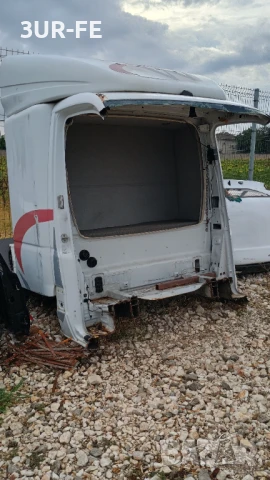 Спална надстройка и спойлер за Спринтер W906, снимка 3 - Бусове и автобуси - 50504436