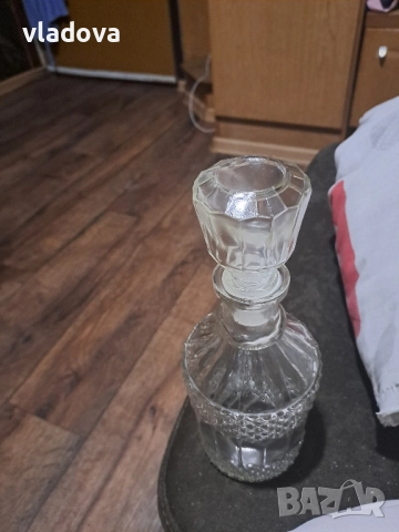 Стъклено ретро шише за алкохол 0,700 л, снимка 3 - Антикварни и старинни предмети - 51599077