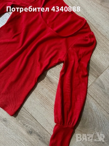 Пуловер в червен цвят